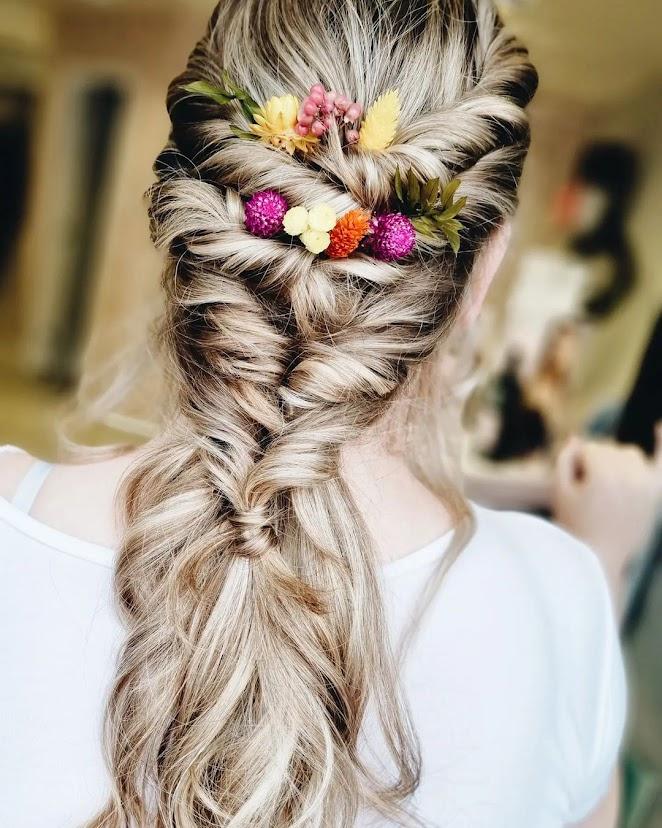 Wedding Hair: 45 Beautiful Bridal Hairstyles to Suit All - hitched.co.uk