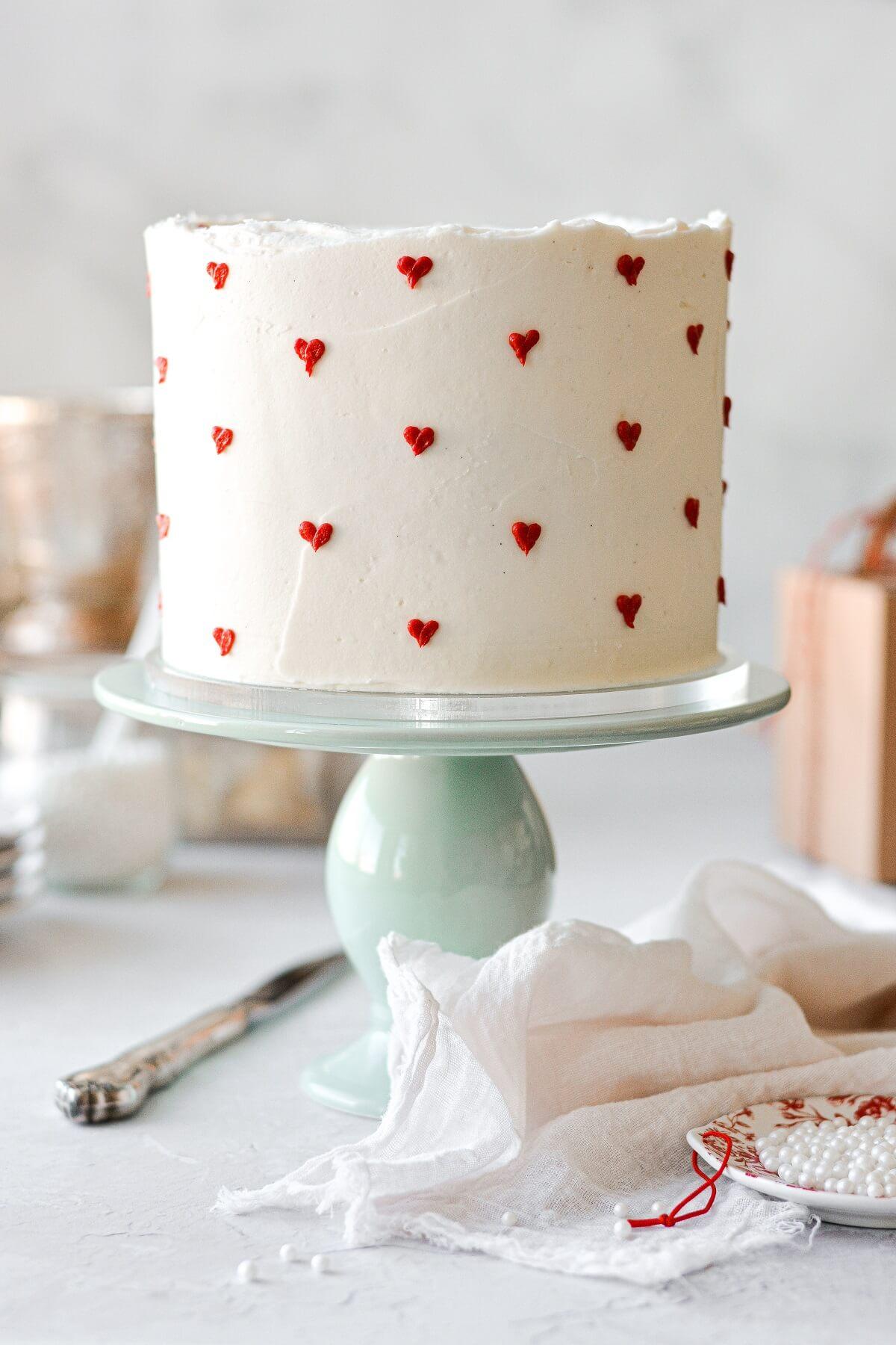 Heart simple wedding cake