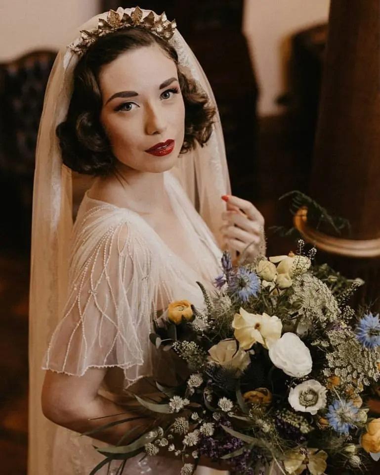 1920s Vintage Wedding Hair and Veils: Photos of Brides with Flapper Style -  Vintage Hairstyling