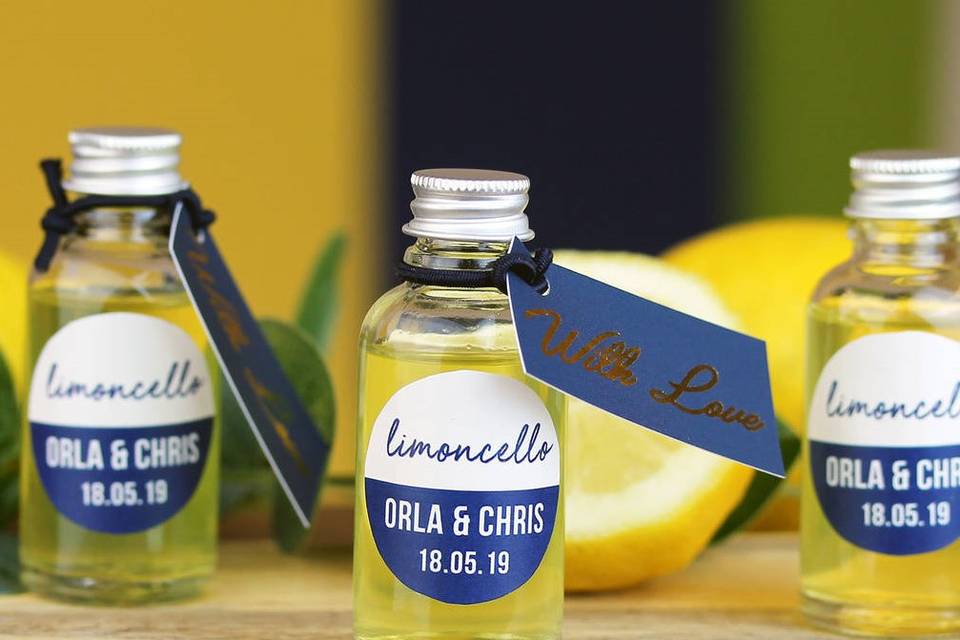21 Alcohol Wedding Favour Ideas Your Guests Will Love 