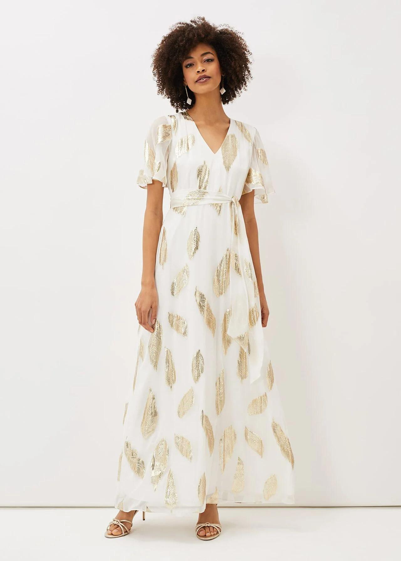 31 of the Best Casual Wedding Dresses for Laid-Back Brides - hitched.co.uk