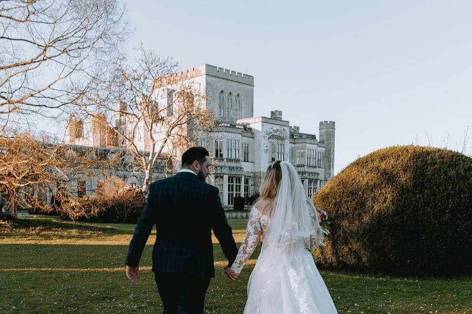 Megan and Bob hold hands in MAFS