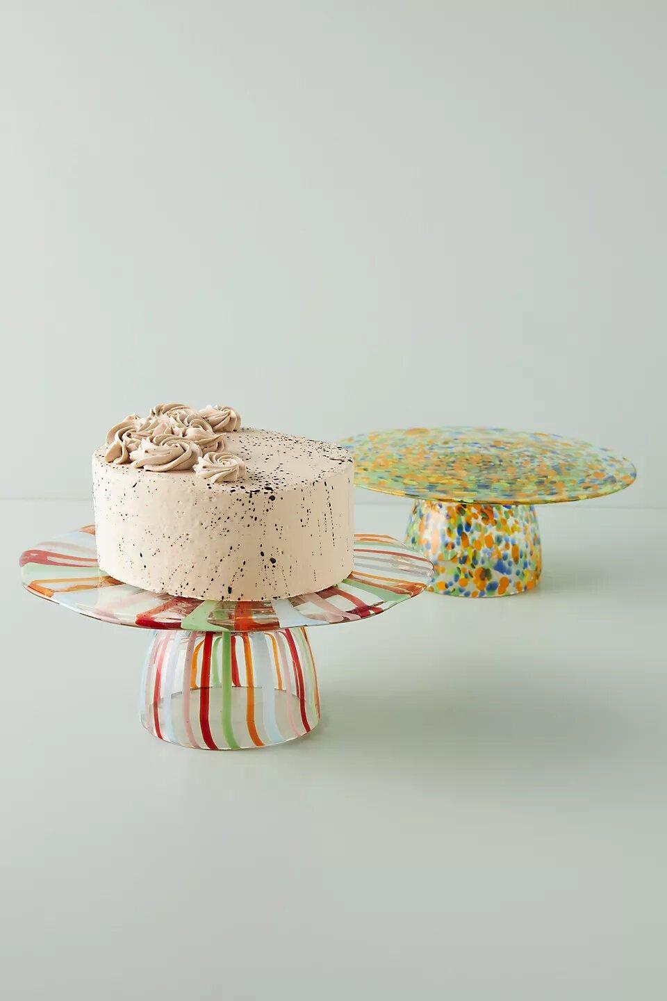 19 Unique Wedding Cake Stands for 2021 - hitched.co.uk - hitched.co.uk