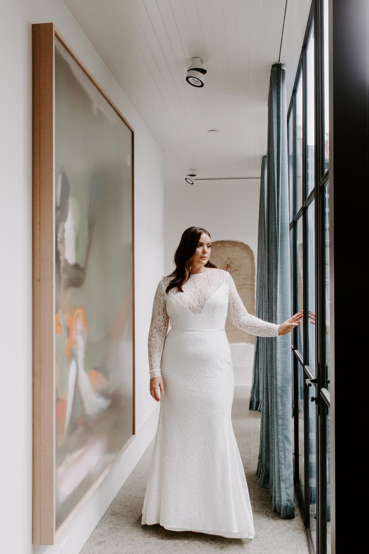 How much can a wedding dress be altered?