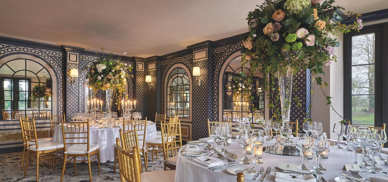 Mirrored wall wedding dining area