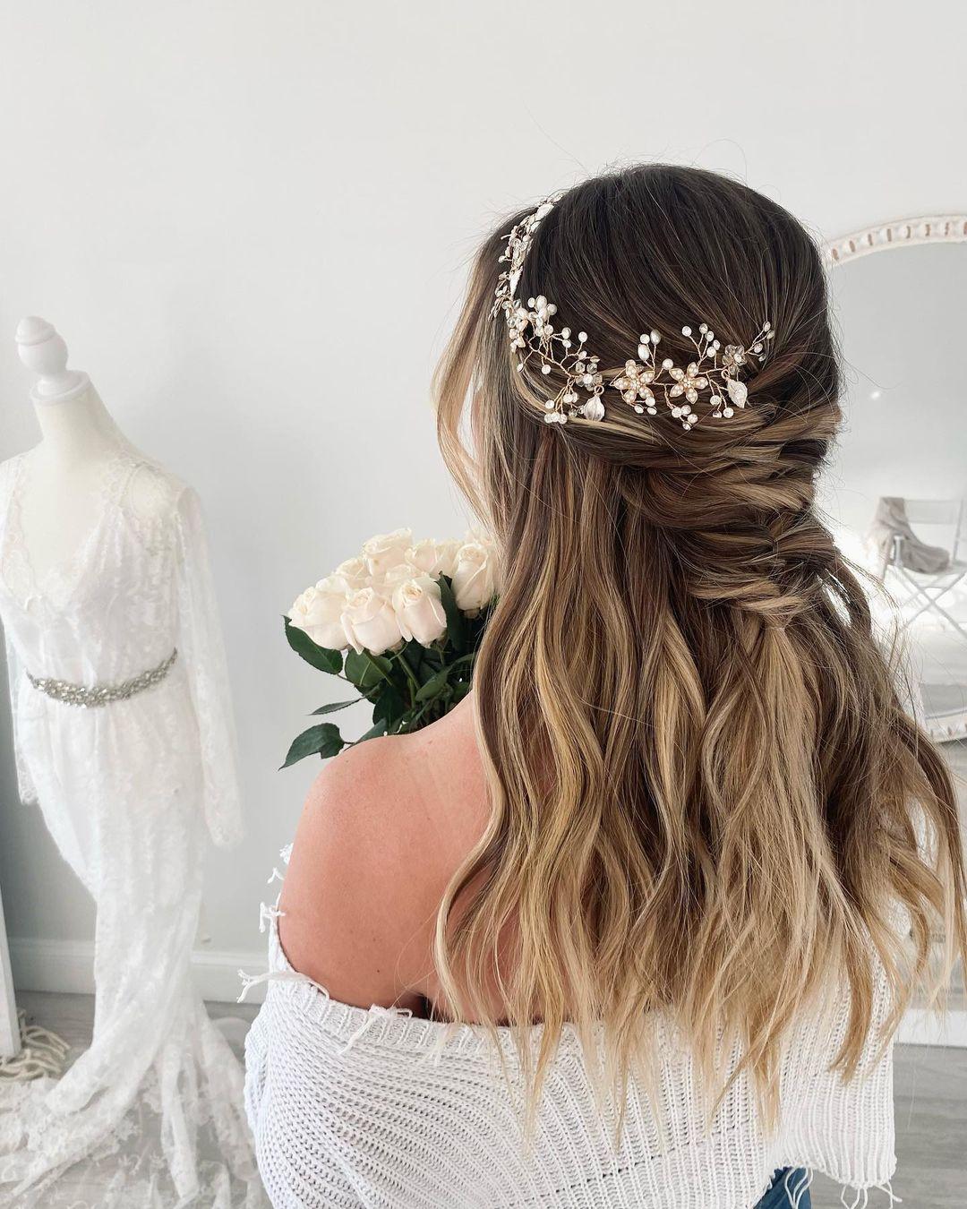 Barogirl Wedding Greek Goddess Headband Gold Laurel Leaf Bridal Headpiece  Grecian Hair Crown Accessories for Brides (Silver) : Amazon.in: Jewellery