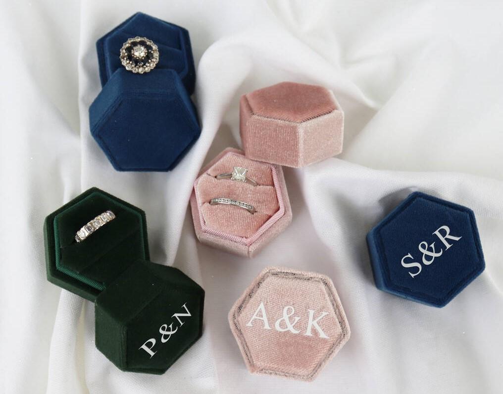 Ring Boxes: 21 Beautiful Ring Boxes for Your Wedding & Engagement Rings ...