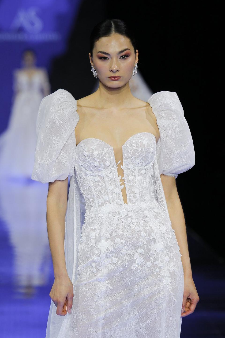 8 Key 2024 Wedding Dress Trends from Bridal Fashion Week - hitched.co.uk