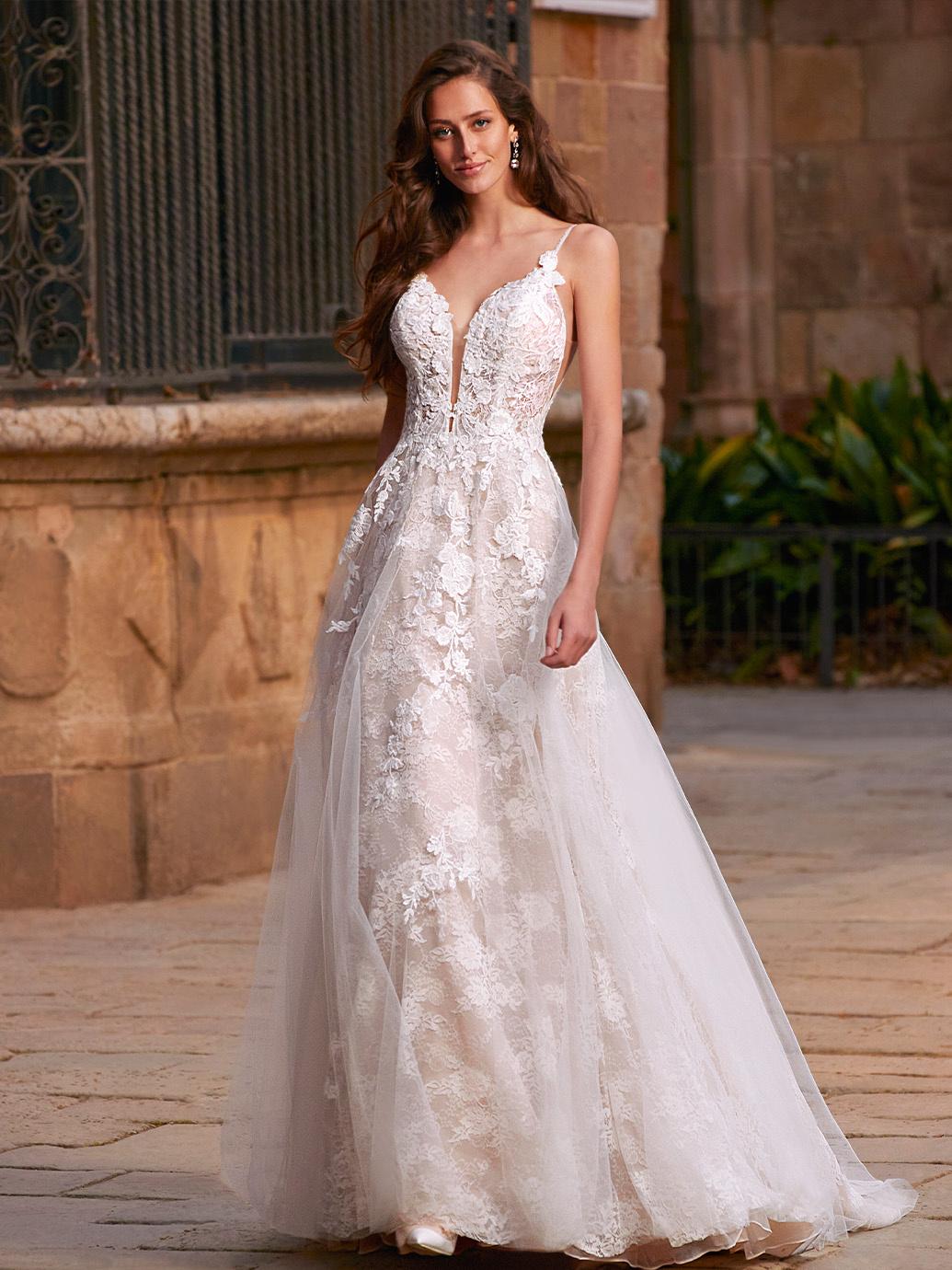 Etoile Chloe wedding dress from the front