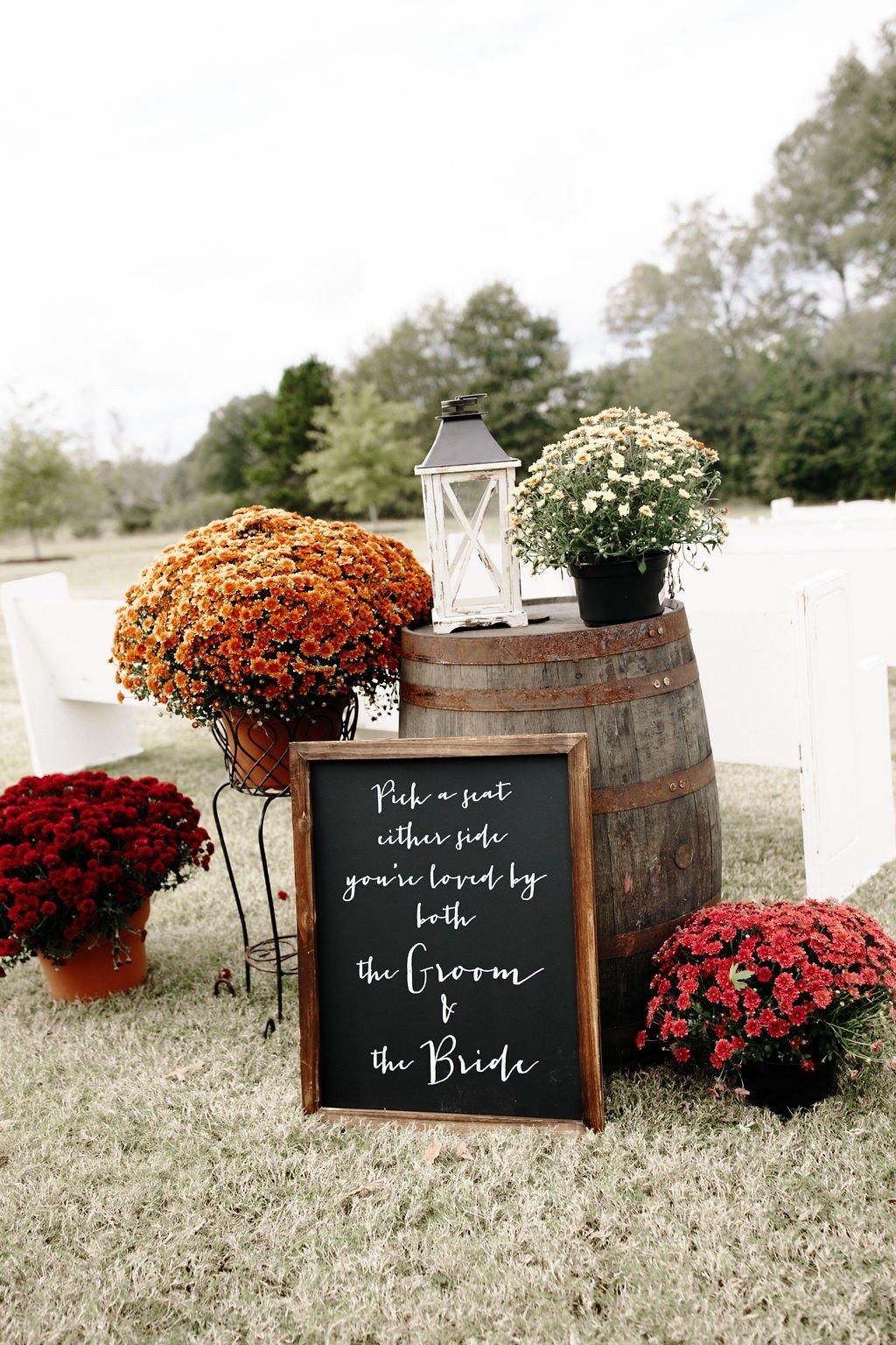 Outside wedding deals decoration ideas