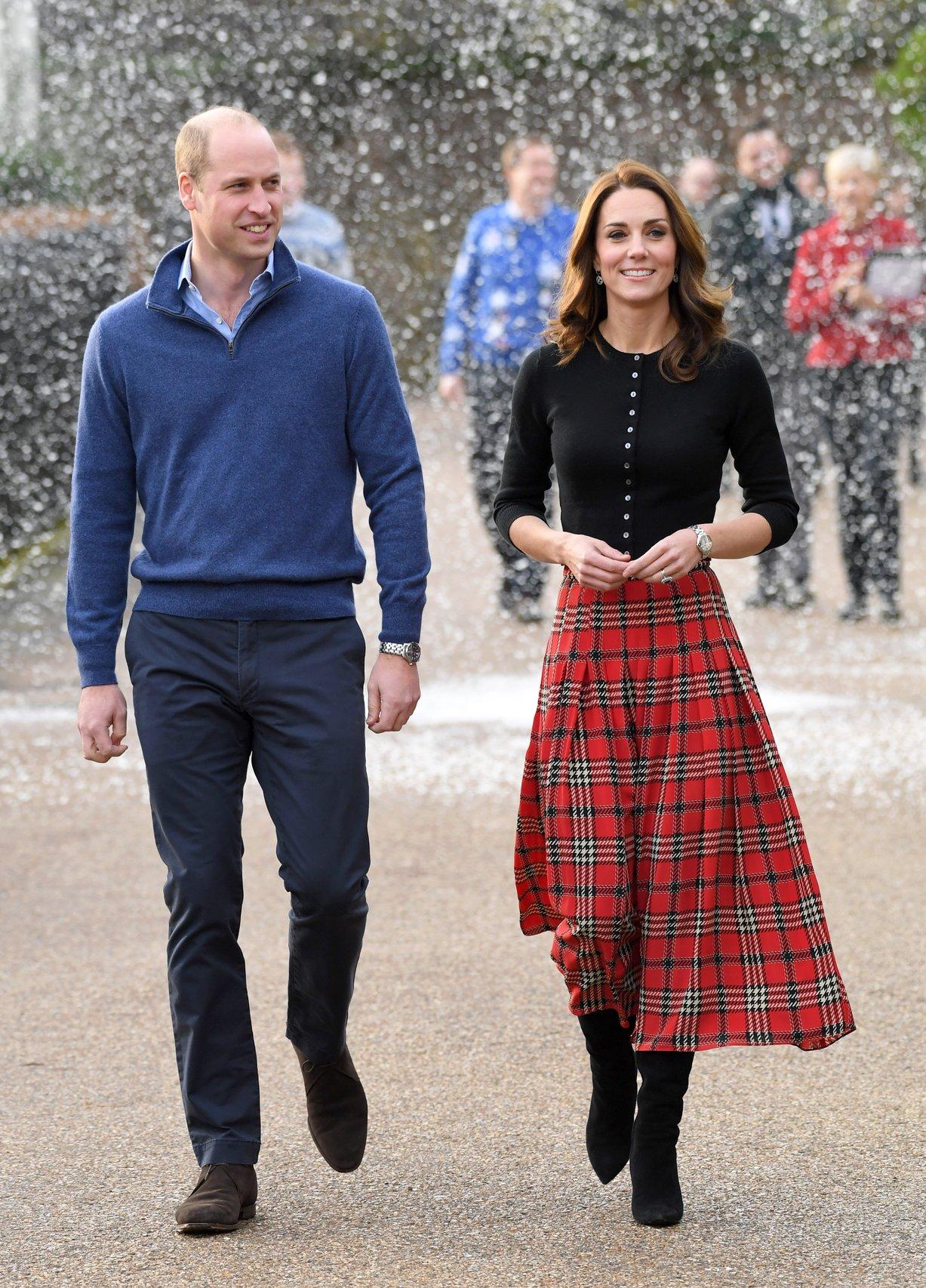 Kate Middleton and Prince William walking in the snow