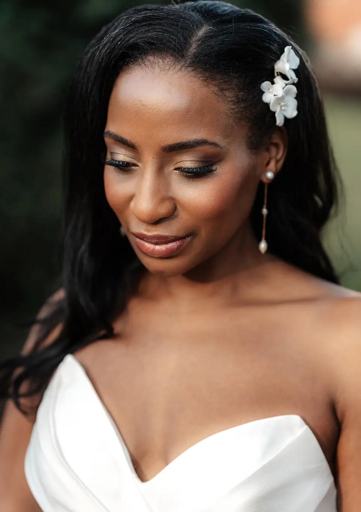 11 beautiful wedding hairstyles down for brides and bridesmaids