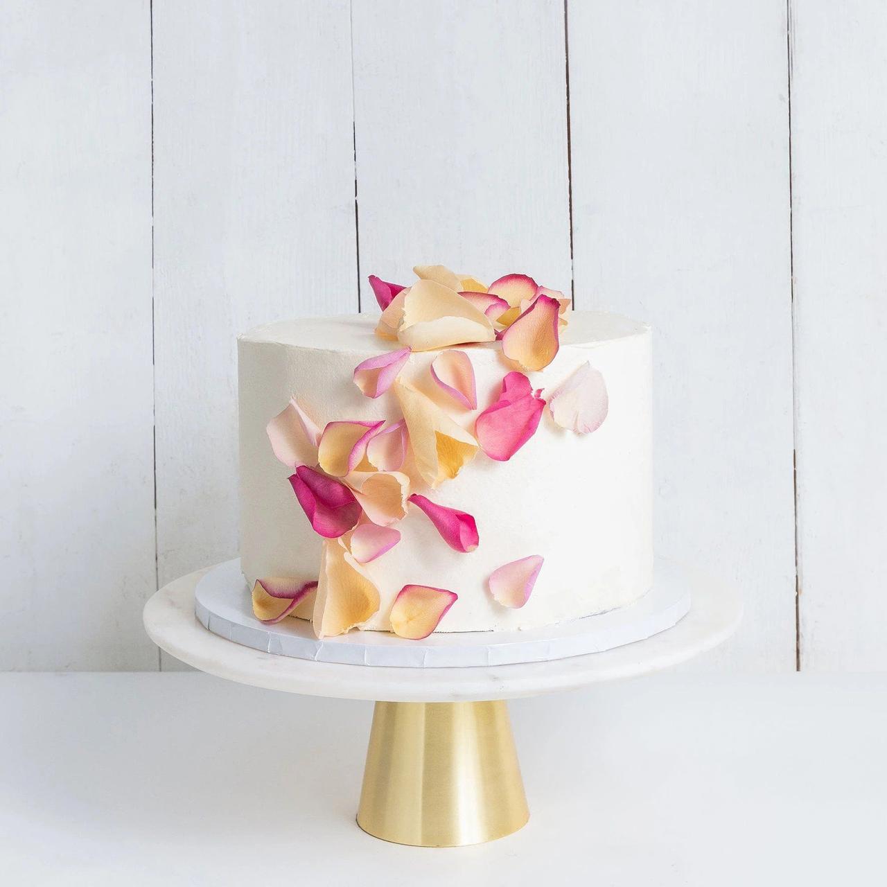 Small white wedding cake | Heart wedding cakes, Fondant wedding cakes, Wedding  cake recipe