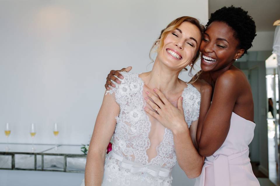 This Is Who You Should Pick as Your Maid of Honour, According to Your Star Sign