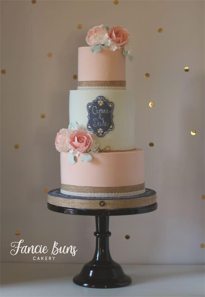 chalkboard-wedding-cake