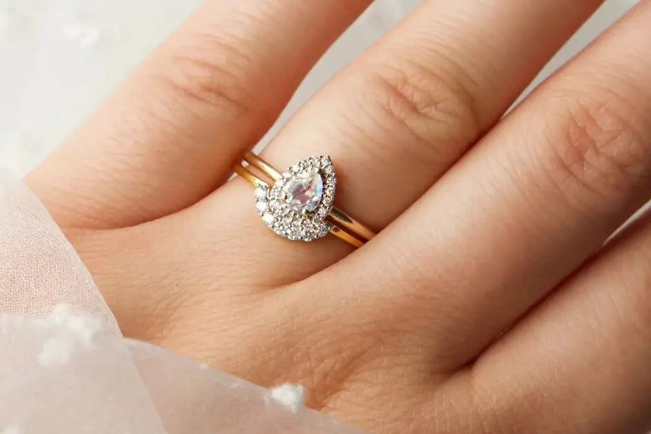 Moonstone engagement ring, rainbow moonstone,montana sapphire ring,pea –  Amunet Jewelry