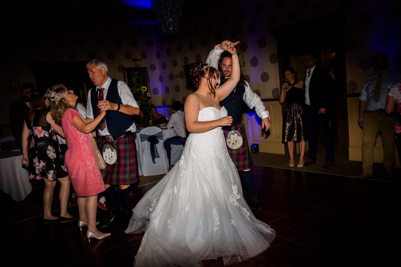Emily and Daniel - Buckinghamshire Golf Club Real Wedding