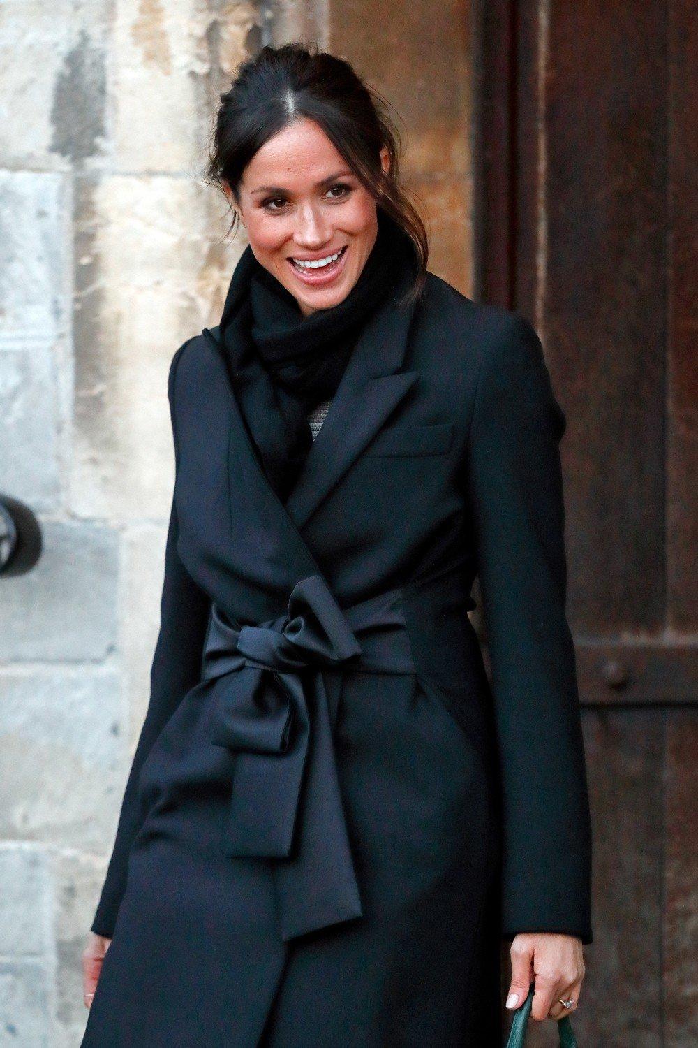 meghan-markle-dress-designer-13
