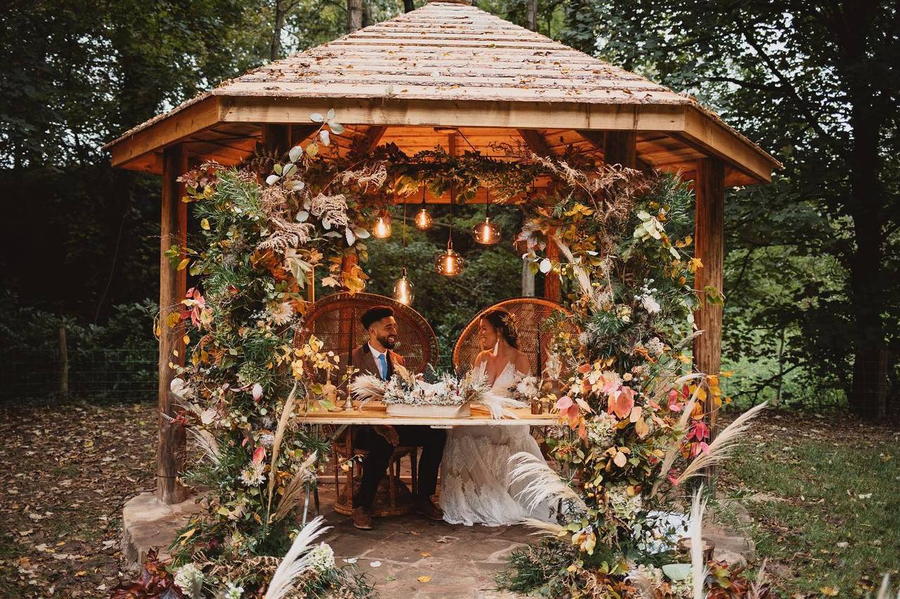 This Four-Day Forest Wedding Is Unlike Any You've Seen Before - Green  Wedding Shoes