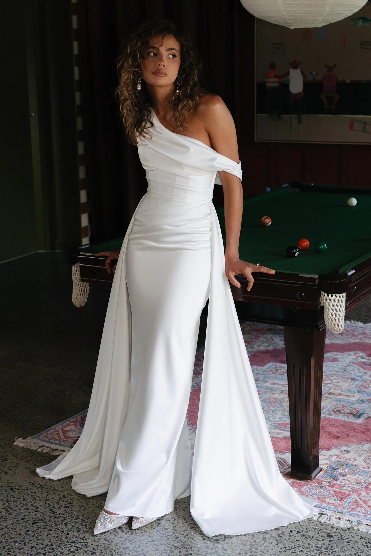 Satin Wedding Dresses Perfect for Summer Weddings - hitched.co.uk Satin Wedding Dresses Perfect for Summer Weddings - hitched.co.uk