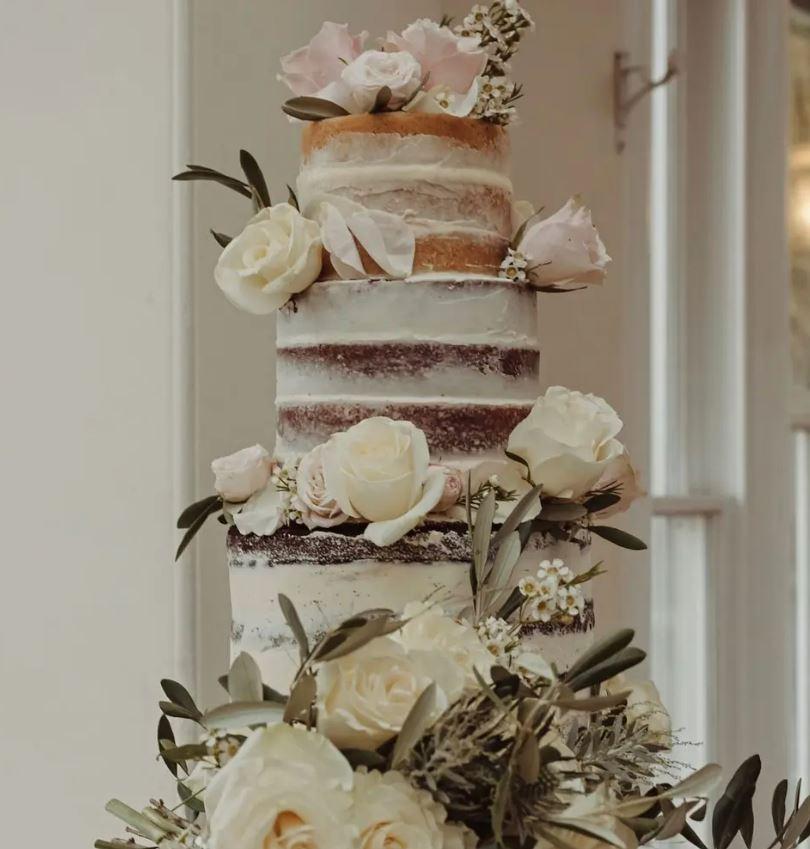 Semi Naked Wedding Cake Trend | Arabia Weddings