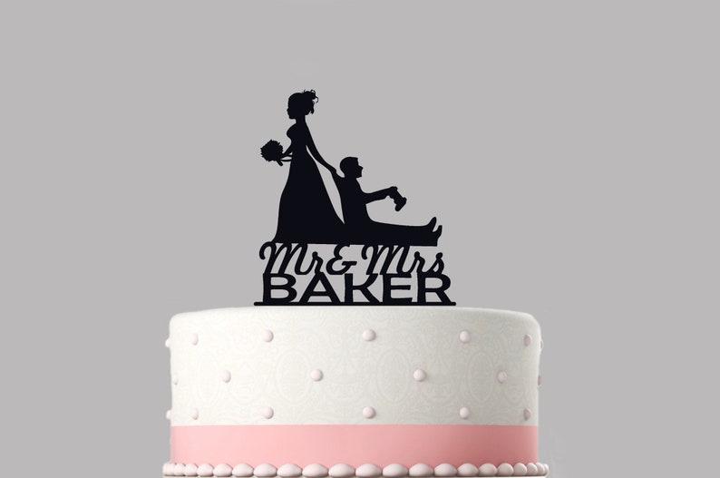 20 Funny Wedding Cake Toppers for 2022  