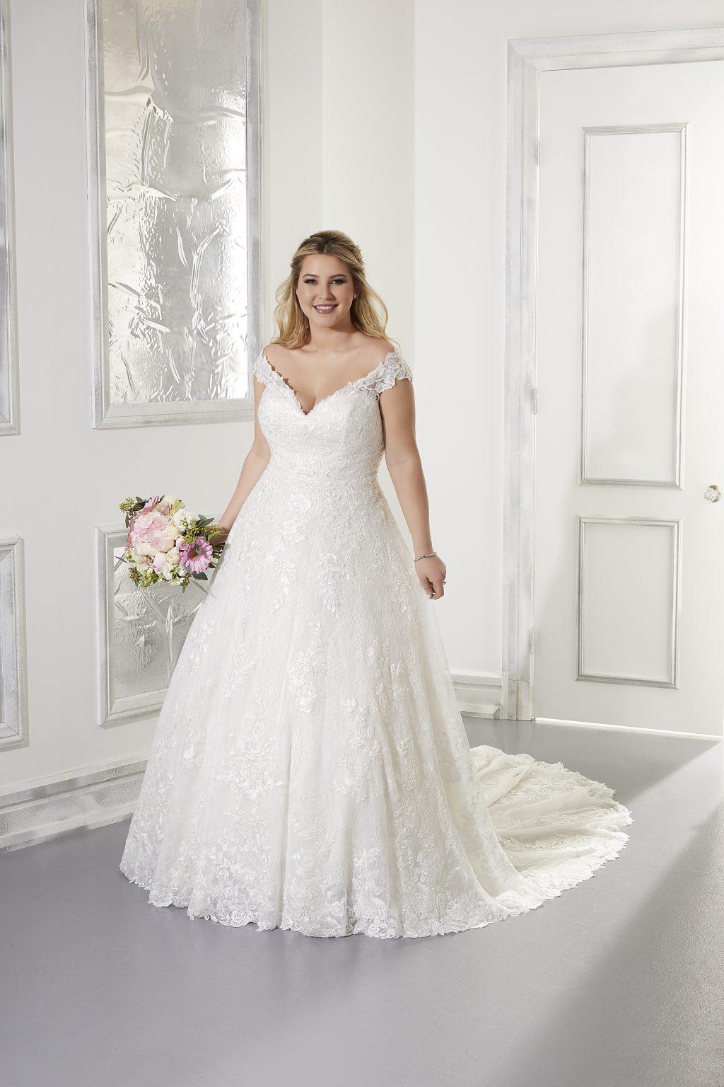 17 Best Plus Size Bridal Boutiques in the UK - hitched.co.uk