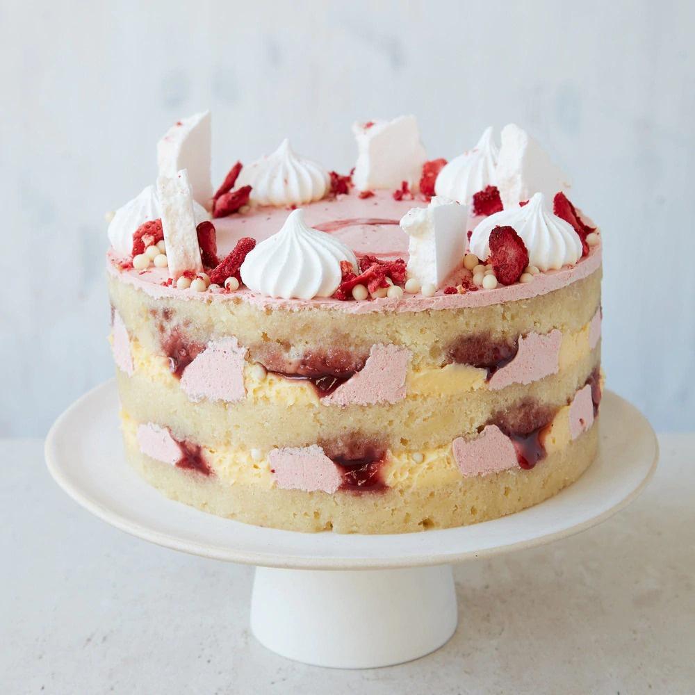 Strawberry Eton Mess wedding cake