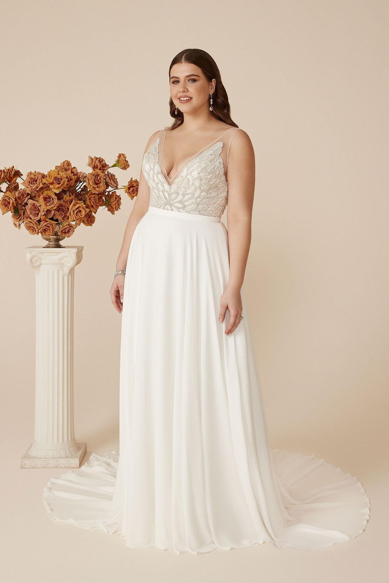 My Wedding Dress: Halter Wedding Dresses for Large Chest and Broad