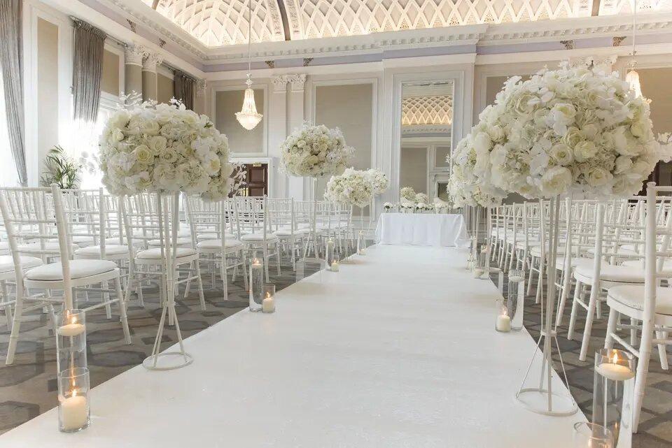 Beautiful Altar and Aisle Decorations for Your Wedding Ceremony