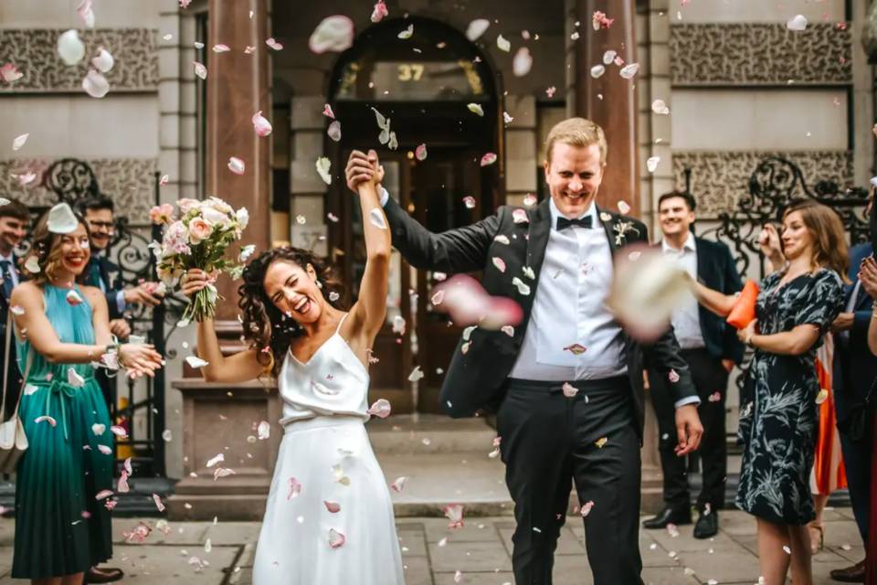 Natural Wedding Confetti  Everything you need to know - Want That