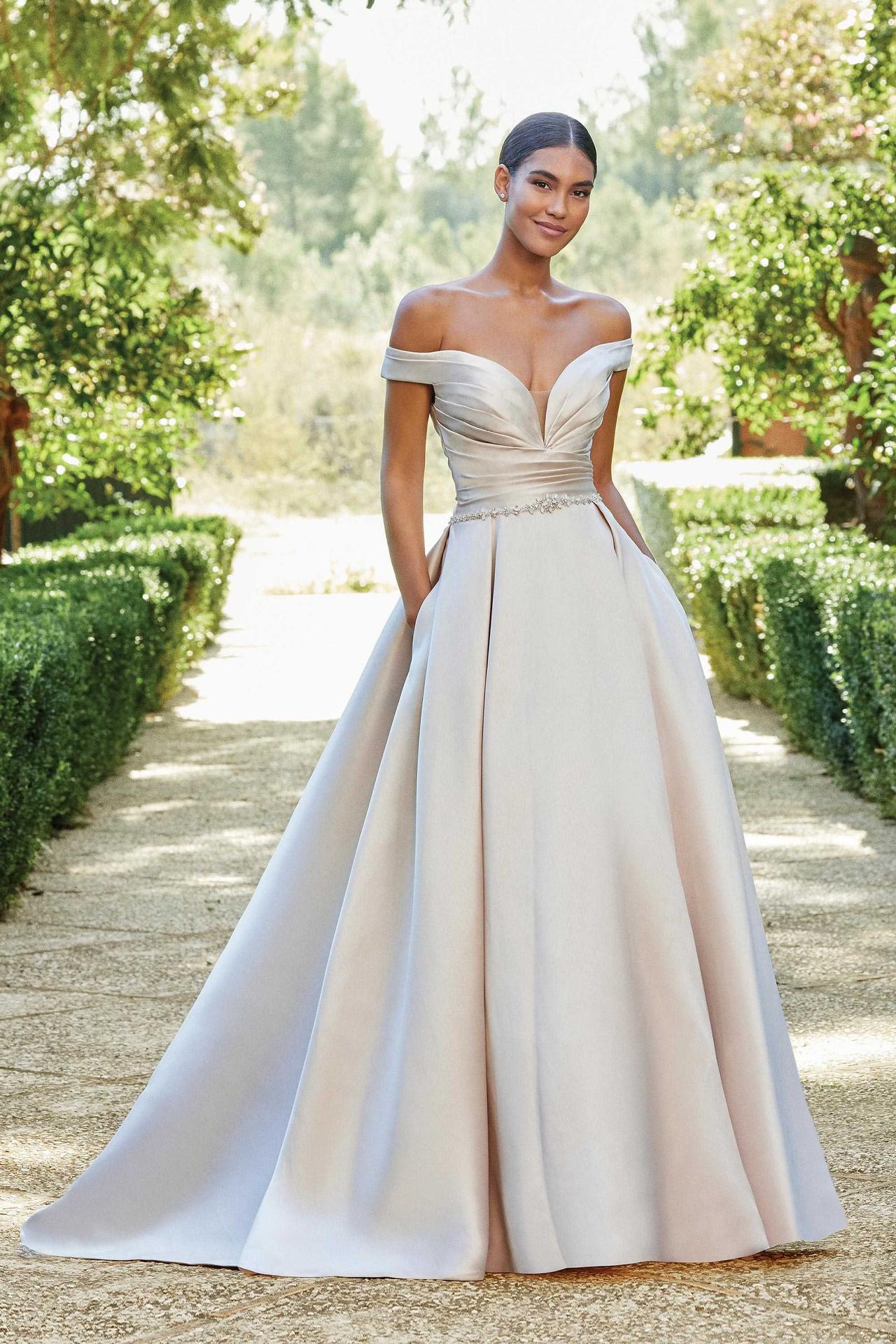wedding dresses with pockets: 24 chic styles - hitched.co.uk