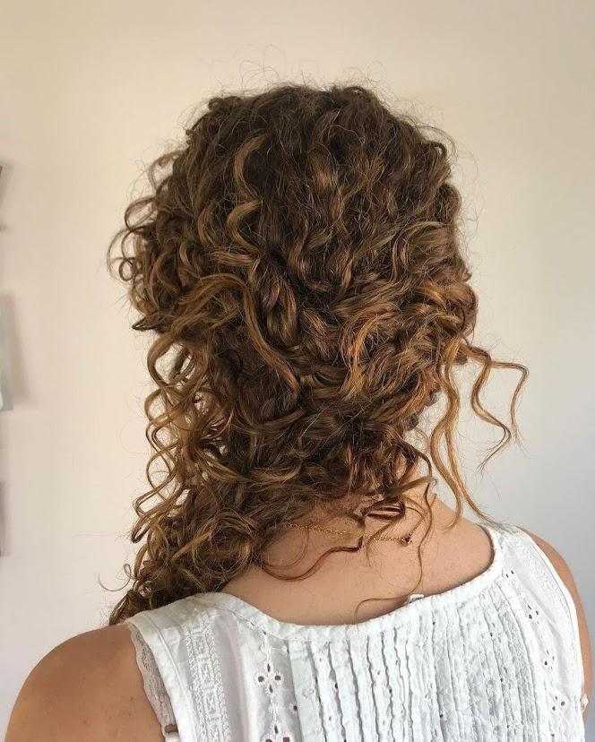 Curly hair | Lange haare stylen, Frisuren, Lange haare