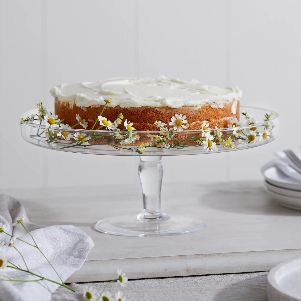 12 Gorgeous Cake Stand Ideas That'll You'll Want to See NOW!