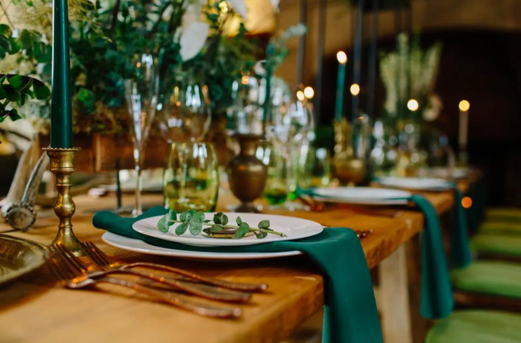 10 Beautiful Ways to Decorate Long Tables — Luxury Weddings UK