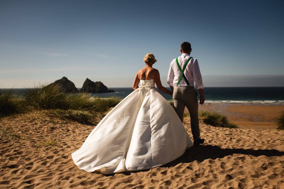 Real Covid Wedding: Roisin and Adam, Treseren in Cornwall