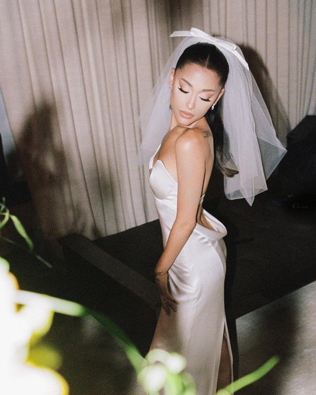 Celebrities Who Wore Vera Wang Wedding Dresses: 17 Iconic Looks