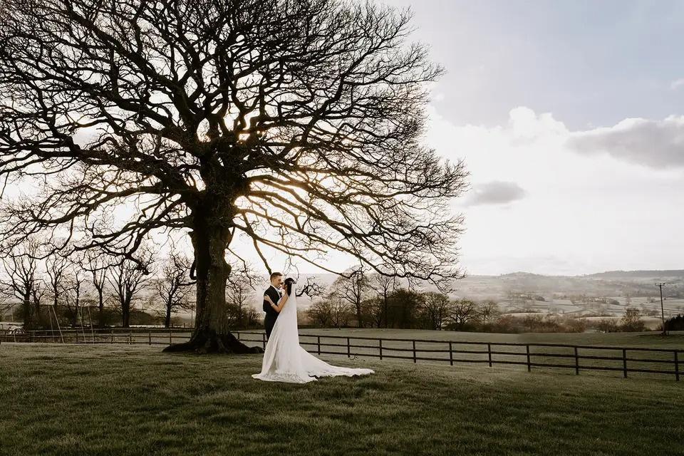 21 Of The Best Rustic Farm Wedding Venues In The UK - Hitched.co.uk