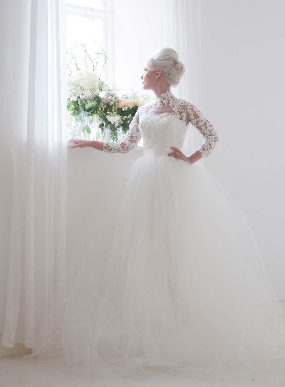 grace-kelly-inspired-wedding-dress