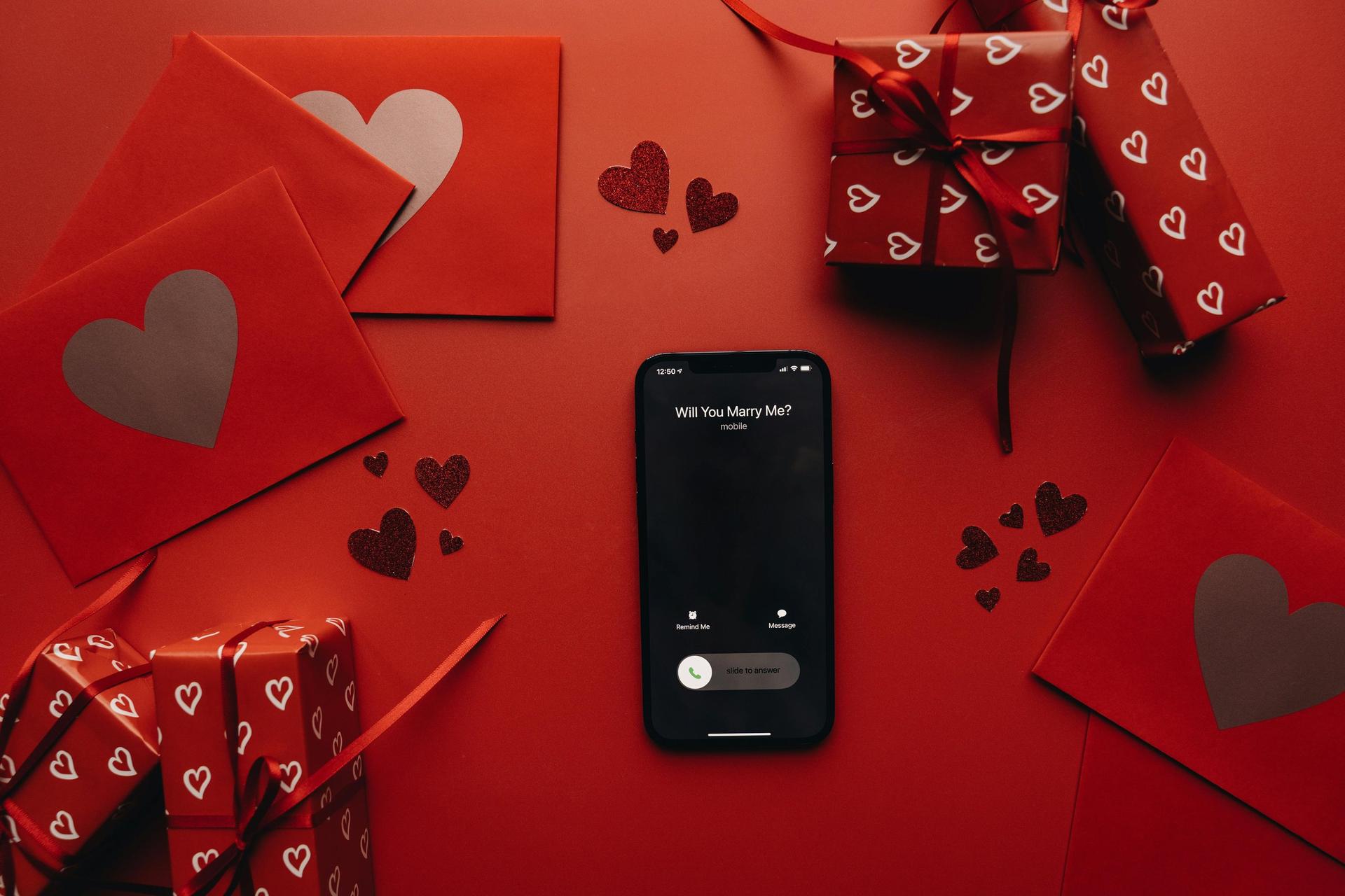 Best Proposal Ideas: 100 Unique Engagement Ideas - hitched.co.uk