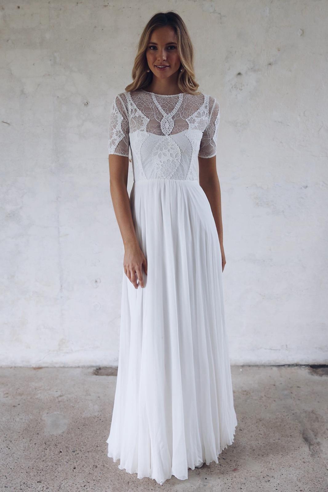 17 Beautiful Vintage-Inspired Wedding Dresses - hitched.co.uk - hitched ...