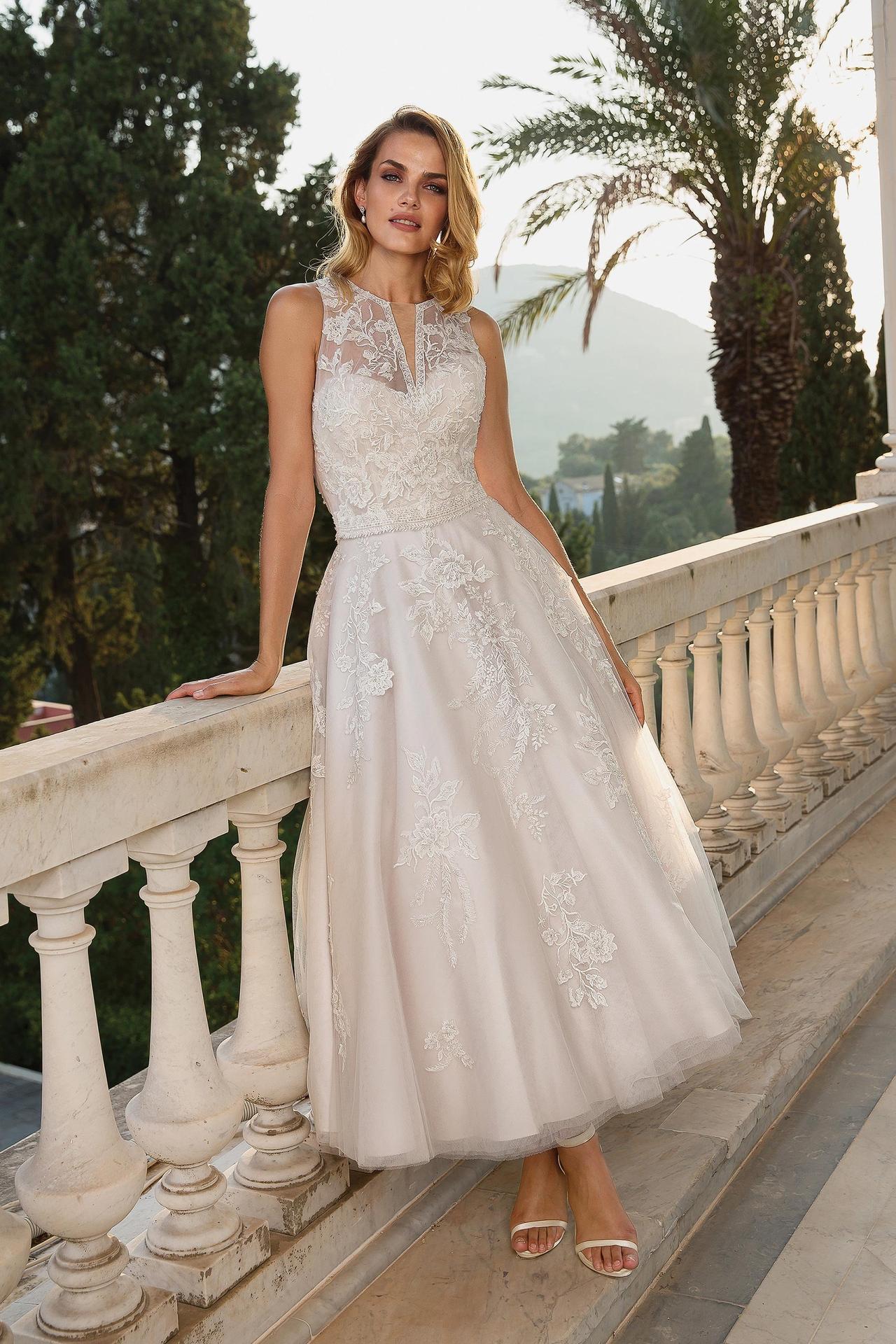 Simple ankle best sale length wedding dresses