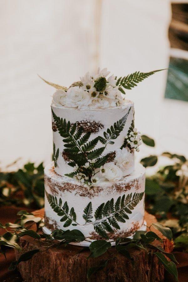 Winter Wedding Cakes: 30 Mouth-Watering Ideas - hitched.co.uk