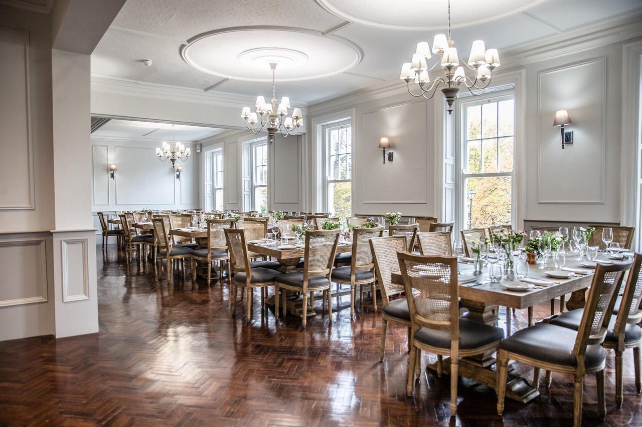Interior of a Georgian-style dining room.