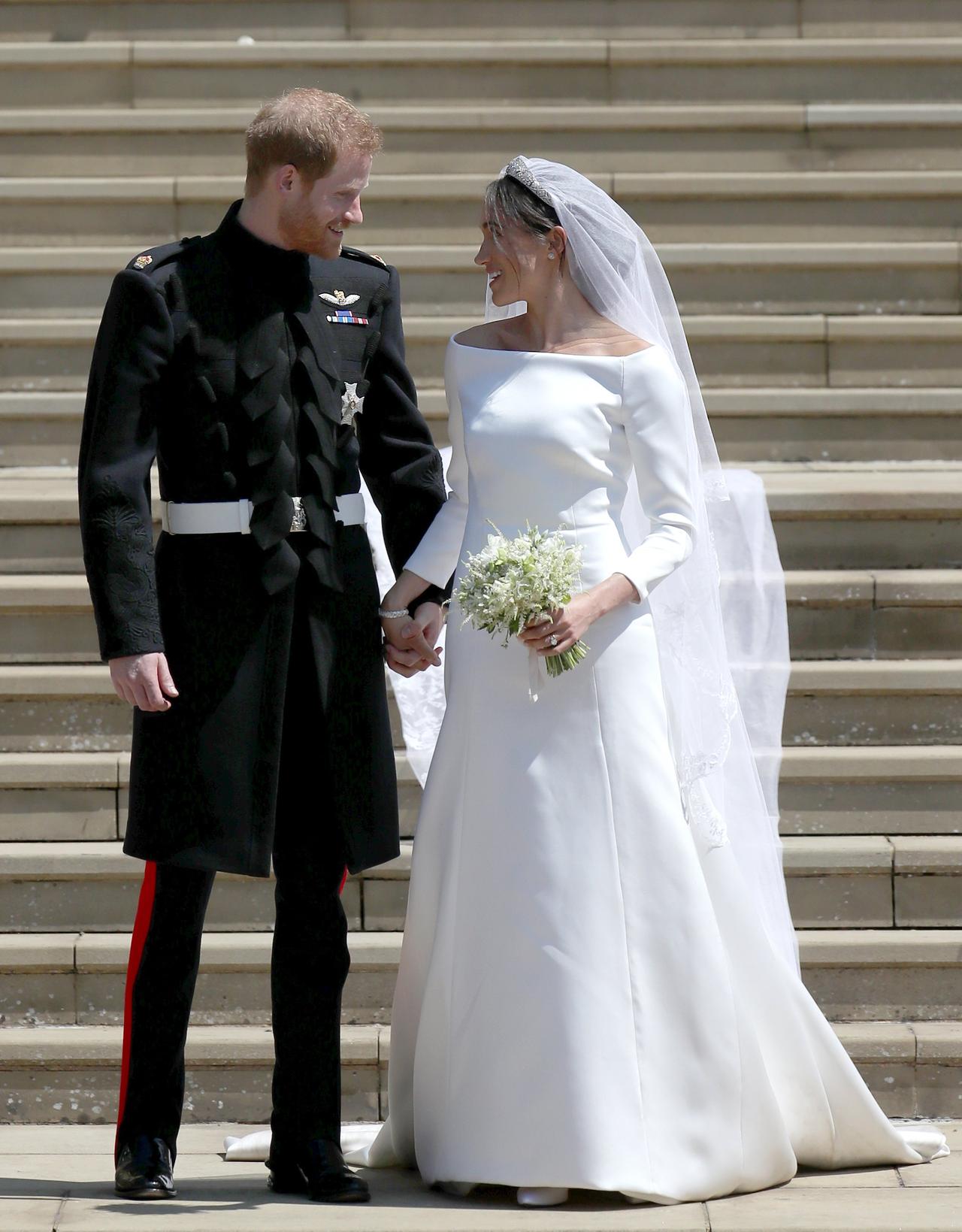 Can you wear a 2025 veil for second wedding