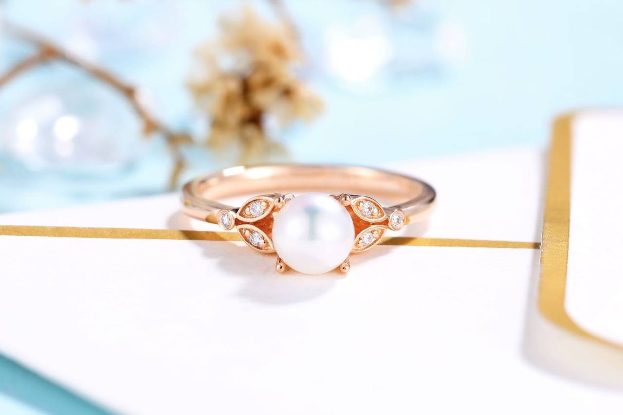 Pearl on sale cut ring