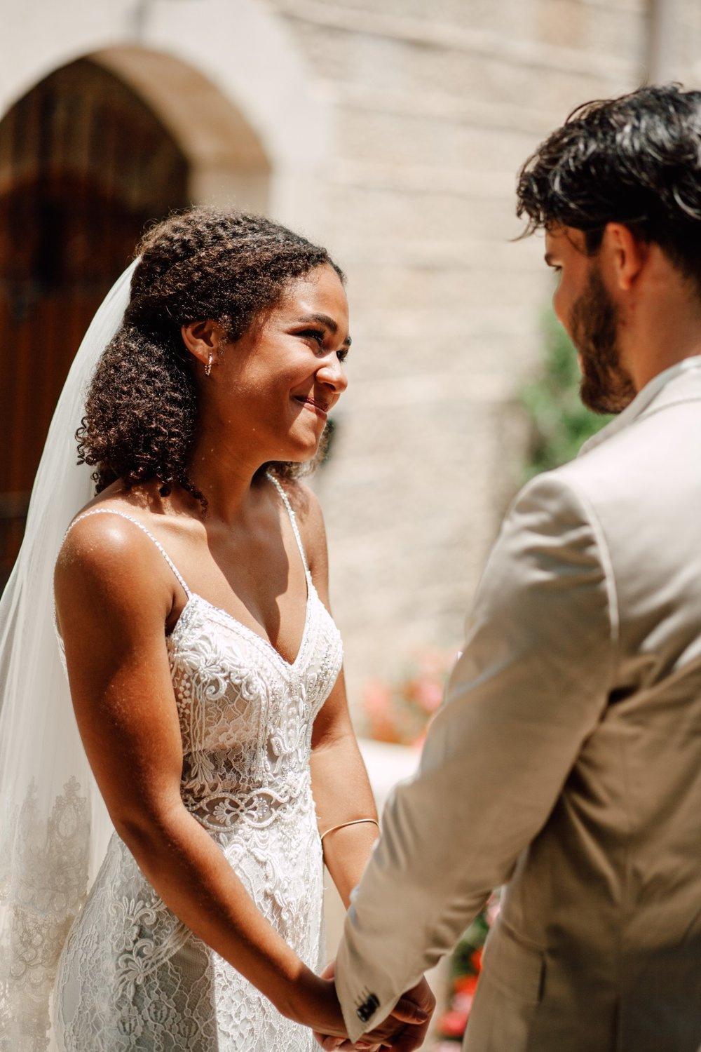 Loose Curls with Veil | Romantic wedding hair, Bride hairstyles, Wedding  hairstyles with veil