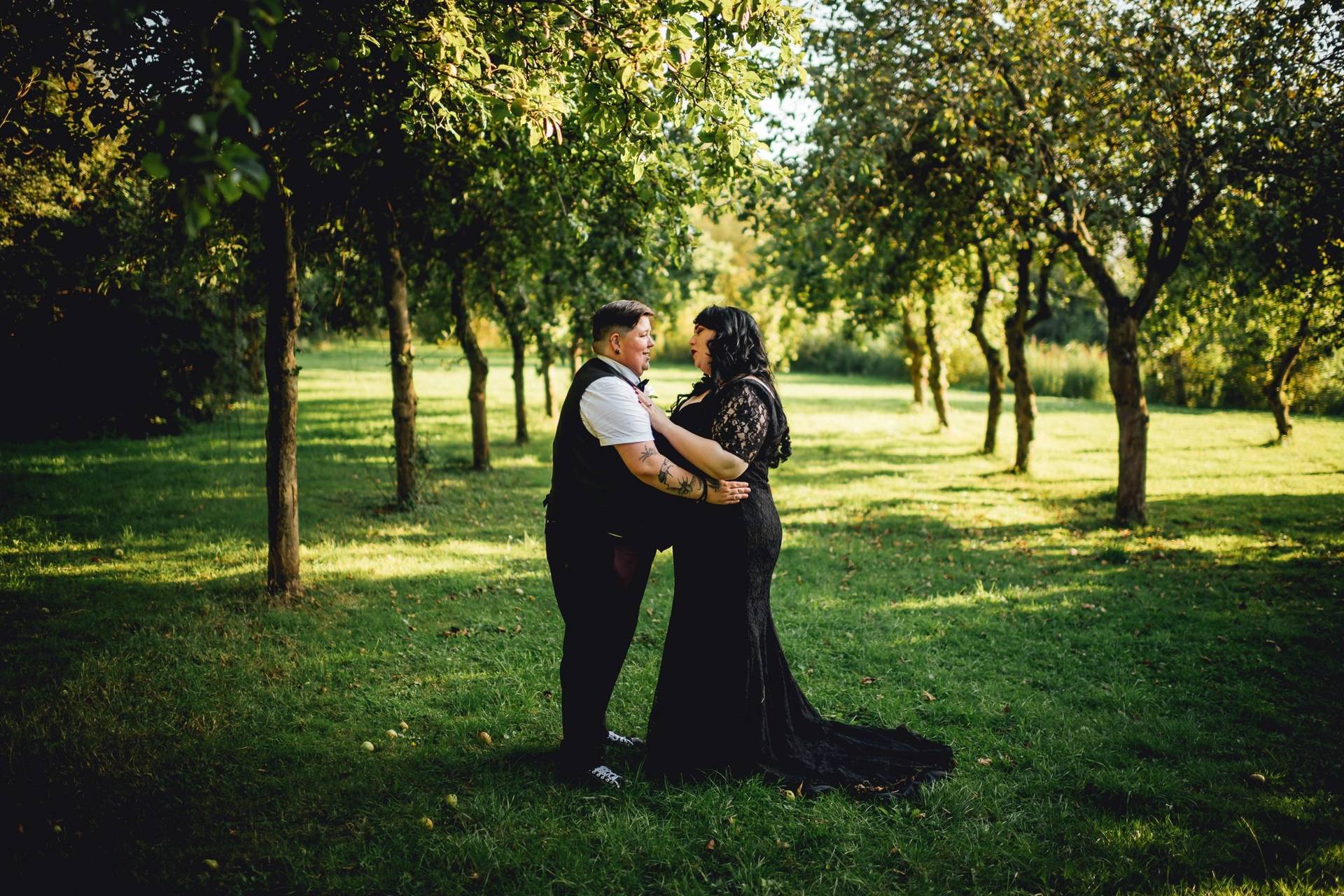 a-lesbian-wedding-at-yarlington-barn-with-a-black-wedding-dress