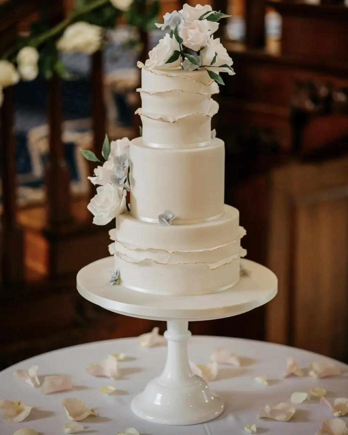 The Prettiest & Unique Wedding Cakes We've Ever Seen