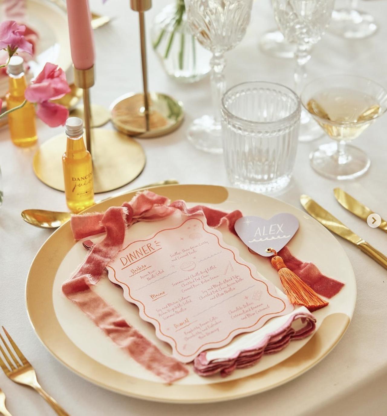 Wavy wedding menu and heart shaped wedding placecard